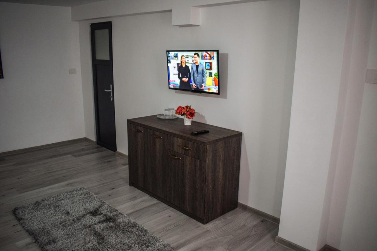 B House Rooms Iasi Eksteriør bilde