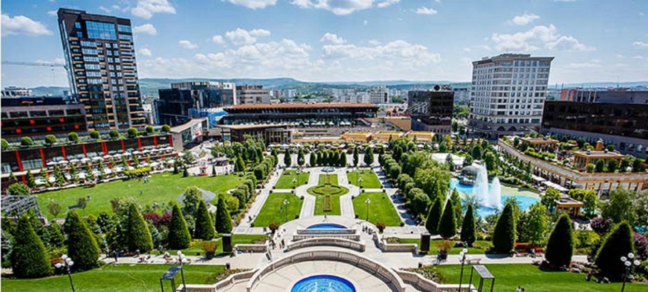 B House Rooms Iasi Eksteriør bilde
