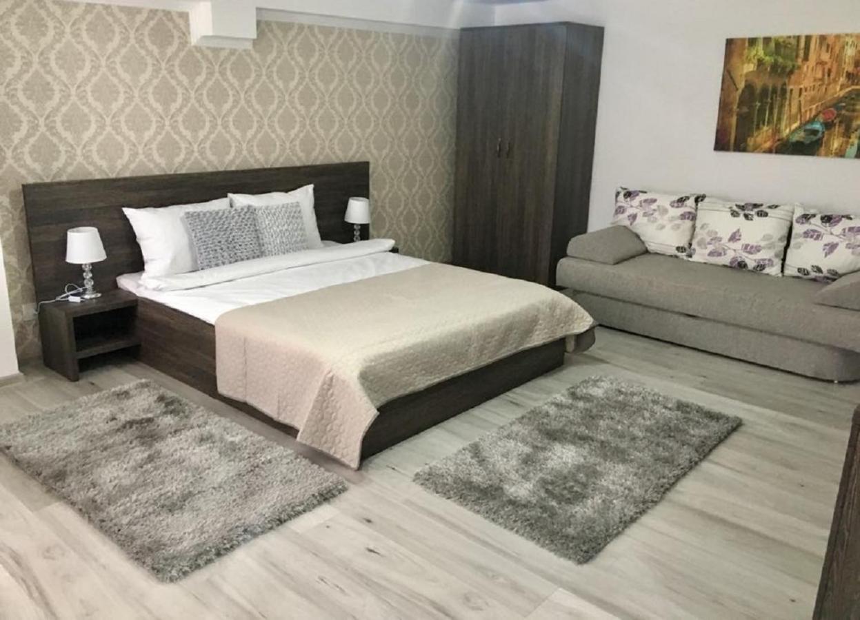 B House Rooms Iasi Eksteriør bilde